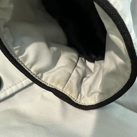 Canada Goose Selkirk Parka - Picture 16 of 16